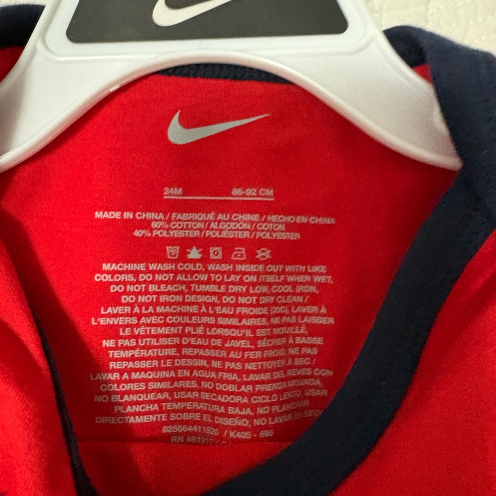 Nike Obsidian and Red 2-Piece Set - Picture 3 of 3